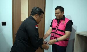Nyanyian-Mantan-Wakil-Kepala-BGN-Berpotensi-Seret-Tokoh-Eksekutif-dan-Legislatif Kejagung menetapkan mantan Wakil Kepala BGN Sony Sonjaya sebagai tersangka.
