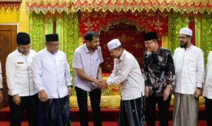 WhatsApp Image 2026-06-03 at 23.38.22 Mualem Sambut Kunjungan Silaturahmi Pimpinan MPU Aceh. (FOTO | BIRO ADPIM SEKDA ACEH)