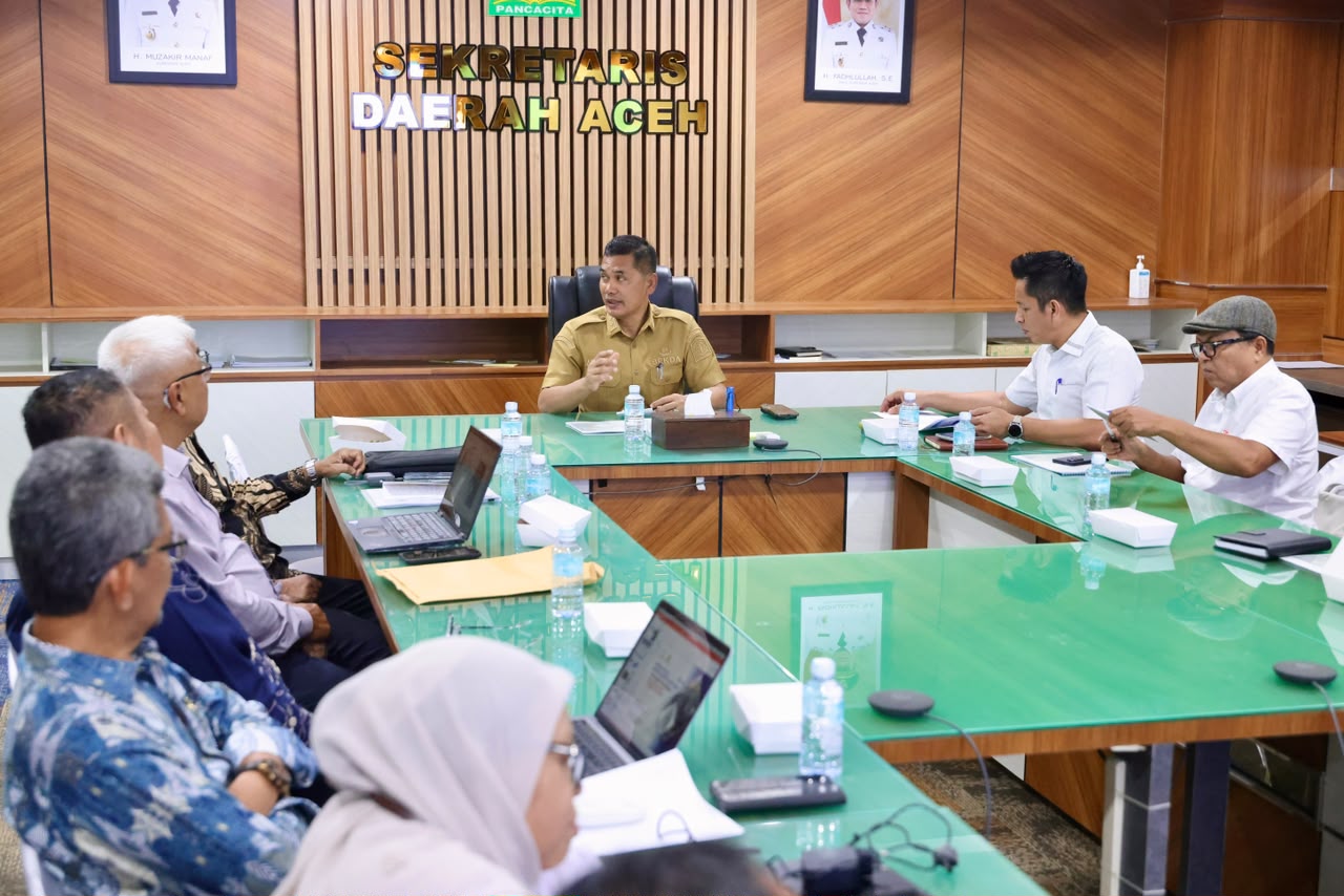 Sekretaris Daerah (Sekda) Aceh M. Nasir menerima kunjungan manajemen PT Indoasia Oil Tank Terminal